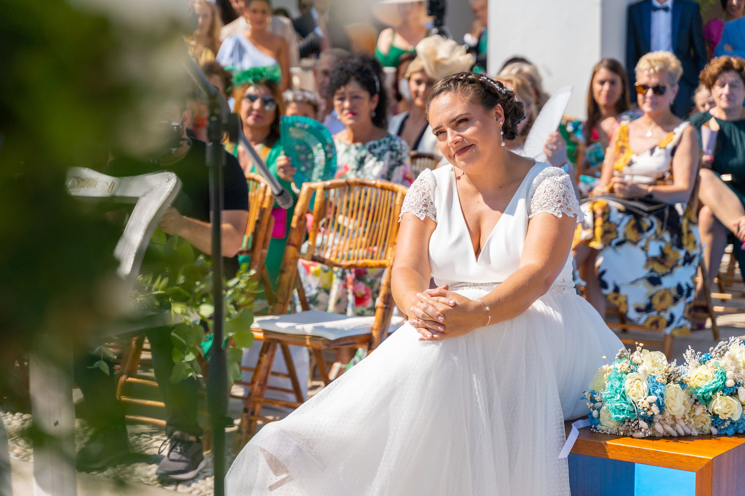 Novia durante su ceremonia en una boda en Cádiz