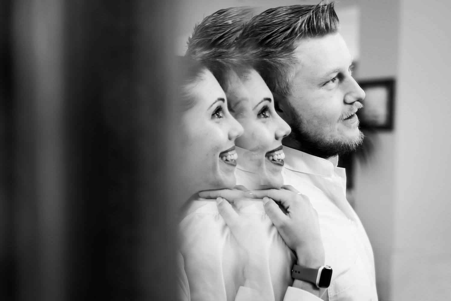 Reflejo de una pareja en un espejo en el Hotel Guadalmina, Marbella